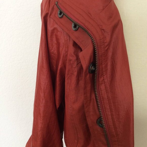 Chico's Red Zippered Utility Jacket Hooded Size 1 (Women's 8-10, Med) NWT - Picture 5 of 8